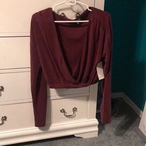 Long sleeve crop top